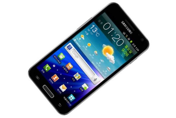 Galaxy S II HD LTE có màn hình SuperAMOLED 4.65-inch (không Plus) với độ phân giải1280 x 720 (316 PPI), hiển thị 110% màu tự nhiên và góc nhìn 180 độ. Các chức năng khác cũng giống như Galaxy S II LTE.