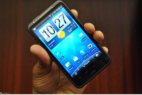 HTC Inspire 4G có màn hình cảm ứng WVGA 4,3” Inspire 4G được trang bị camera 8 megapixel có chức năng tự lấy nét, hai đèn flash LED, và có khả năng ghi video HD.Inspire 4G chạy hệ điều hành Android 2.2