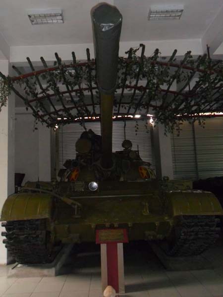 Xe tăng T54 – Số hiệu 152, thuộc Đại đội 1, tiểu đoàn 7, trường Sỹ quan tăng thiết giáp. Chiếc xe này đã đạt được nhiều thành tích trong huấn luyện và sãn sang chiến đấu.