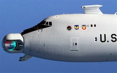 Vũ khí la-de lắp trên máy bay Boeing 747-400 của Mỹ. Nguồn: Hightech-edge.com
