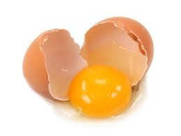 6. Trứng: Trứng chứa một khối lượng lớn vitamin và khoáng chất, làm chắc cơ, tóc và tăng cường hoócmôn. Ngoài ra, đây là một trong các loại thực phẩm có chứa chất chống oxy hóa có trong tự nhiên. Ảnh: kenh14.vn