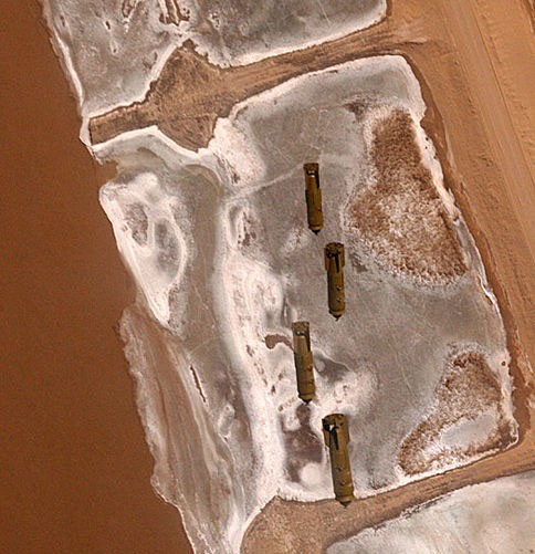 Cũng vào tháng 3 năm 2011, không quân Trung Quốc cũng tiến hành ném 24 quả bom để phá băng trên đoạn sông này.
