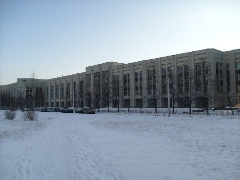 Đại học Tổng Hợp Xanh-Petecbua là trường đại học lâu đời nhất, luôn giữ vị trí tiên phong trong nền khoa học nước Nga.