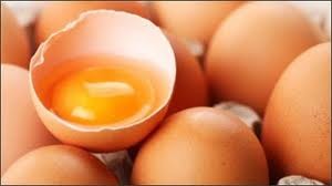 Lòng đỏ trứng (gà, vịt, chim cút…) Chứa hàm lượng cao lécithine, vừa giúp giải độc gan vừa giúp tạo lập acétyl-choline (chất dẫn truyền luồng thần kinh quan trọng nhất). Vì vậy, trứng giúp bổ não, tăng trí nhớ. Xem thêm: Những loại quả cực tốt giúp thanh nhiệt giải độc mùa hè / Lộ diện "hung thủ" khiến phụ nữ mọc ria, nổi mụn, béo phì kỳ quái