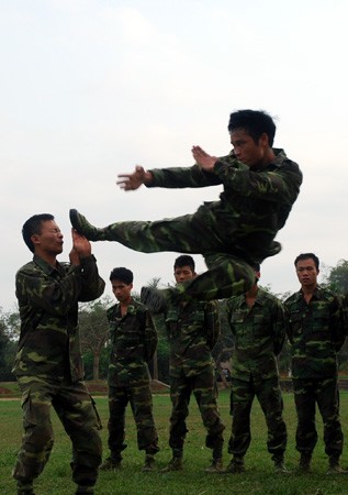 Phân đội trinh sát huấn luyện võ thuật