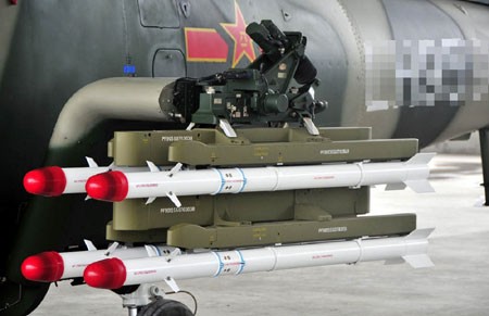Z-9W có thể mang theo 8 tên lửa chống tăng HJ-8, hoặc tên lửa không đối không tầm thấp Type-90.