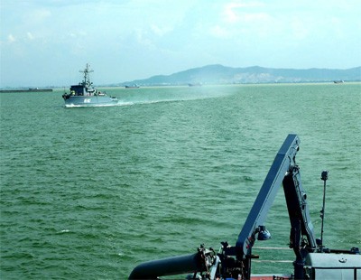 Hai tàu HQ 861 và HQ 862 của Hải quân nhân dân Việt Nam xuất phát tham gia tuần tra liên hợp