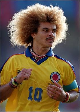 Cầu thủ Carlos Valderrama với mái tóc "bờm sư tử".(Ảnh: 2S) Xem thêm:David Beckham: cầu thủ sành điệu nhất ngoài sân cỏ