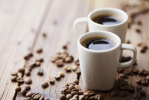 Cà phê có chất caffein giúp giảm rủi ro ung thư da - Ảnh: Shutterstock