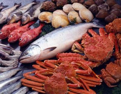 Không nên ăn hải sản khi uống thuốc thanh nhiệt, giải độc.