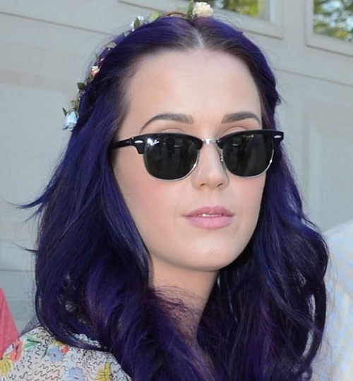 Katy Perry luôn luôn độc đáo và mới lạ. Xem thêm: Tút lại vẻ xinh tươi với băng đô kiểu Sao Hollywood