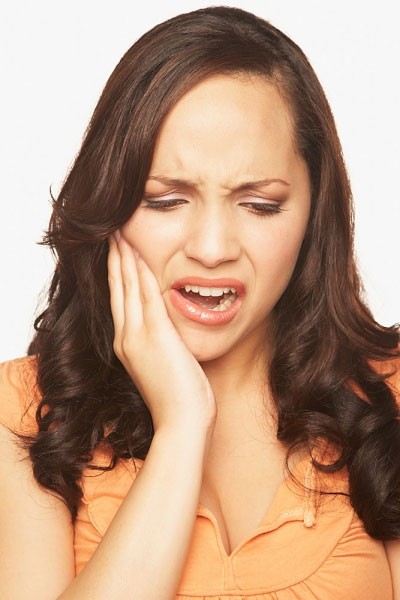 Các nhà nghiên cứu cũng đang tìm hiểu liệu một loại vi khuẩn phổ biến trong bệnh về lợi có liên quan đến sự tích tụ mảng bám trong động mạch vành hay không. Bởi vậy, bệnh nướu răng có thể coi là “dấu hiệu đỏ” cho các vấn đề viêm và tuần hoàn.