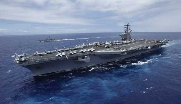 Tuy thuộc “Hạm đội xanh vĩ đại” nhưng Tàu sân bay USS Nimitz thuộc lớp Nimitz vận hành bằng các lò phản ứng sử dụng nhiên liệu hạt nhân.