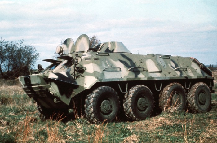 Xe bọc thép bánh lốp BTR-60PB