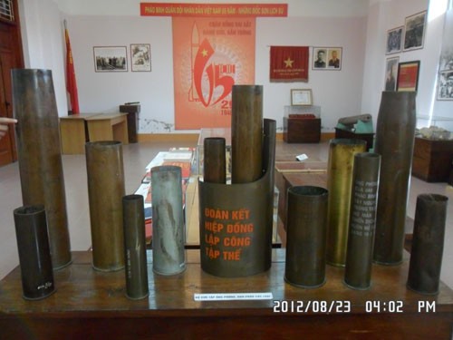 . Bộ sưu tập vỏ đạn (Trong số những vỏ đạn này, có những vỏ đạn đã tham gia bắn mở màn trong chiến dịch Điện Biên phủ, bắn vào Bộ tham mưu Ngụy ngày 30/4/1975…).
