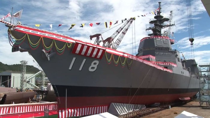 Theo kế hoạch, tàu khu trục DD-118 Fuyuzuki sẽ ra nhập hạm đội của Lực lượng Phòng vệ bờ biển Nhật Bản vào năm 2014. Ngoài ra, tàu khu trục DD-117 cùng lớp cũng sẽ được hạ thủy vào tháng 9 tới (tàu DD-117 được khởi đóng vào ngày 18/5/2011 tại nhà máy đóng tàu Mitsubishi Heavy Industries ở Nagasaki).