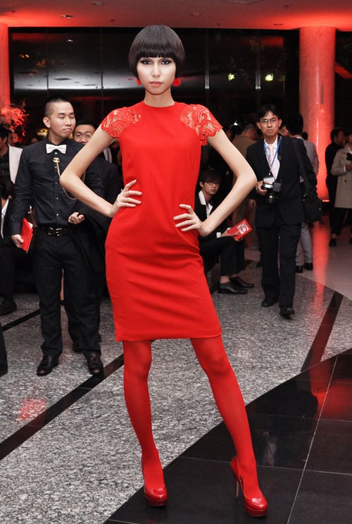 Cũng nổi lên từ chương trình Vietnam's Next Top Model 2011, Thùy Dương được ưu ái gọi với biệt danh là Kate Moss của Việt Nam với thân hình gầy gò và gương mặt góc cạnh.