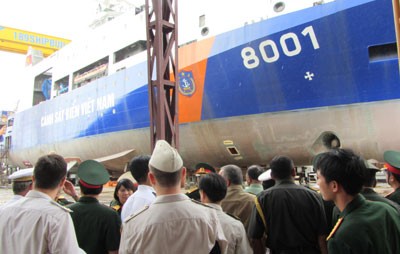 Đoàn Tùy viên Quân sự, Quốc phòng nước ngoài tại Việt Nam tham quan sản phẩm tàu đóng mới của Công ty 189