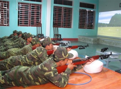 Trường bắn ảo vừa được lắp đặt tại Trường Quân sự Quân khu 4.