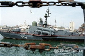 Một tàu mang tên lửa thuộc Hạm đội Thái Bình dương của Nga (Nguồn: RIA Novosti)