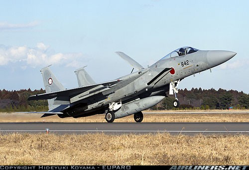 "Đại bàng" F-15J tung cánh.
