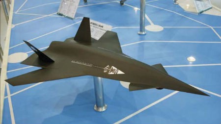 Một mô hình của "Sword Dark", máy bay không người lái của Trung Quốc. Theo Tạp chí Quốc phòng Jane’s, máy bay không người lái này vẫn chỉ là một mô hình, nhưng cho thấy khả năng về công nghệ máy bay không người lái của Trung Quốc.