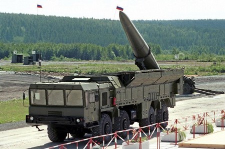 Tổ hợp tên lửa Iskander-M của Nga.