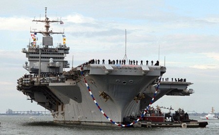 USS Enterprise là tàu sân bay hạt nhân đầu tiên đồng thời dài nhất thế giới. Ảnh EPA