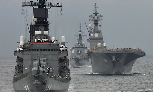 Đội tàu của Lực lượng phòng vệ hàng hải Nhật Bản trong cuộc diễn tập hôm 14/10 ở vịnh Sagami.