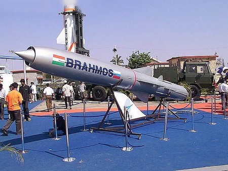 Tên lửa Brahamos của Ấn Độ