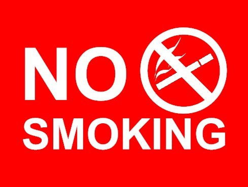 1. Không hút thuốc: Nếu bạn hút thuốc, bạn sẽ có nhiều khả năng bị thoái hóa điểm vàng hơn những người không hút thuốc. Thoái hóa điểm vàng là nguyên nhân phổ biến nhất gây mù lòa ở những người trên 65 tuổi.