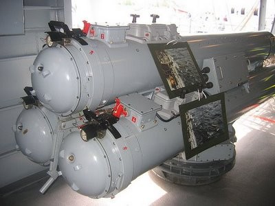 Cụm 3 ống phóng ngư lôi Mu-90, cỡ nòng 324mm