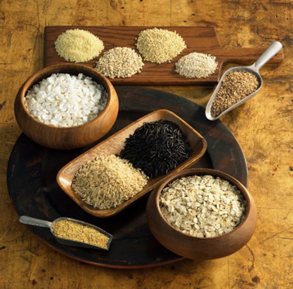 Các nguồn thực phẩm giàu folate khác như các loại rau xanh (đặc biệt là rau bina) và trái cây, bánh mì, mì ống, bột ngũ cốc ăn sáng, và gạo...