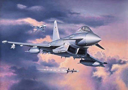 Máy bay chiến đấu Typhoon của Không quân hoàng gia Anh.