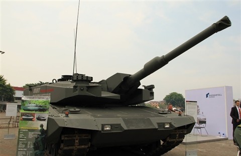 Đáng chú ý là xe tăng Leopard 2 Levolution tối tân nhất thế giới.