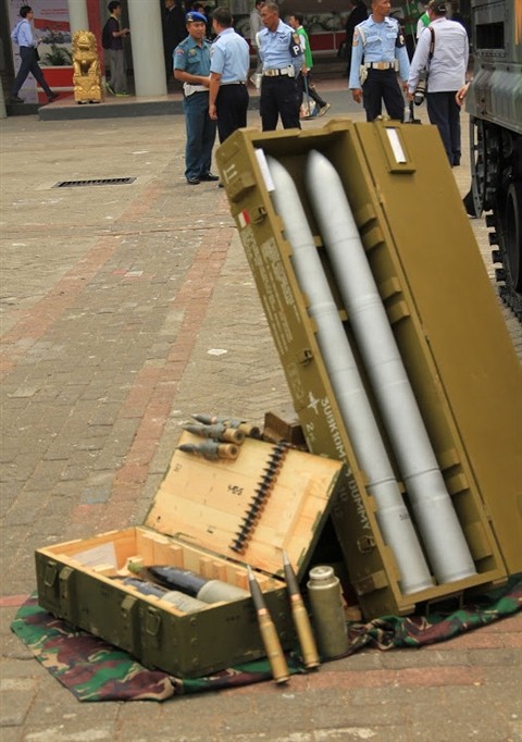 Đạn pháo và đạn súng máy cho vũ khí của BMP-3F.