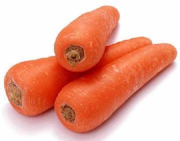 Củ cải và cà rốt: Cả hai loại củ này đều chứa nhiều beta-caroten và flavonoid, ăn nhiều cả rốt và củ cải sẽ giúp gan chống lại các chứng bệnh như xơ gan, gan nhiễm mỡ đồng thời loại bỏ các gốc tự do ở gan, giúp cải thiện chức năng tổng thể của gan.