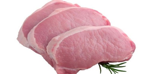 Thịt lợn nạc - Chất béo có lợi: Thịt lợn nạc vẫn chứa hàm lượng chất béo nhưng là chất béo có lợi, hàm lượng đạm lại ít hơn các loại thịt khác. Protein tập trung nhiều trong thịt nạc, đồng thời lượng hemoglobin cũng rất phong phú nên thịt nạc đóng vai trò tích cực trong ngăn chăn bệnh thiếu máu cũng như thiếu sắt. Hemoglobin cũng có trong rau củ nhưng protein trong thịt dễ hấp thu hơn.