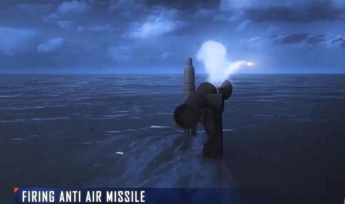 Khi bị máy bay săn ngầm phát hiện, nó không thèm bỏ chạy mà còn nổi lên đẩy hệ thống giá vũ khí lên mặt biển phóng tên lửa hạ thủ máy bay.