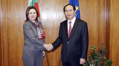 Bộ trưởng Trần Đại Quang và Phó Thủ tướng kiêm Bộ trưởng Rumyana Bachvarova (Ảnh: Liêm Trung)