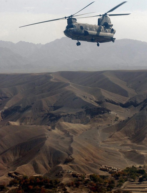 Tháng 8/2011, máy bay vận tải Chinook của quân đội Mỹ bị Taliban bắn hạ