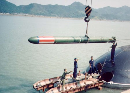 Tàu ngầm lớp Kilo trang bị ngư lôi hạng nặng nhập khẩu.