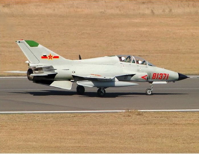 Máy bay huấn luyện JL-9 của Trung Quốc
