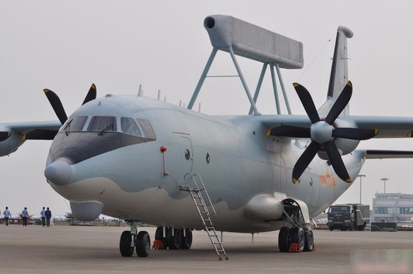 Máy bay cảnh báo sớm KJ-200 của Trung Quốc