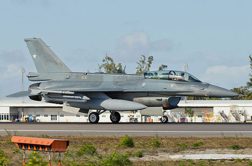 F-16DJ của Chile.