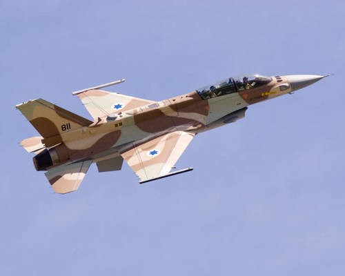 Máy bay F-16I của Israel có màu sơn phù hợp với tác chiến trên sa mạc.