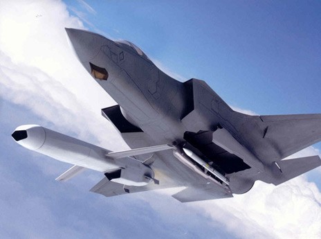 Máy bay chiến đấu F-35 Mỹ phóng tên lửa.