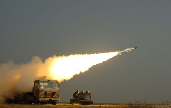 Tên lửa đất đối không Akash, hay còn gọi là "Patriot Ấn Độ", do Ấn Độ tự sản xuất.