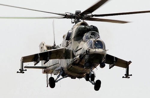 Máy bay trực thăng tấn công Mi-24P của Nigeria, mua của Nga.