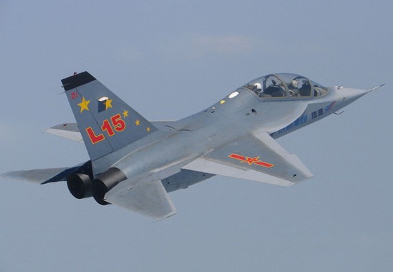 Máy bay huấn luyện cao cấp L-15 của Trung Quốc.